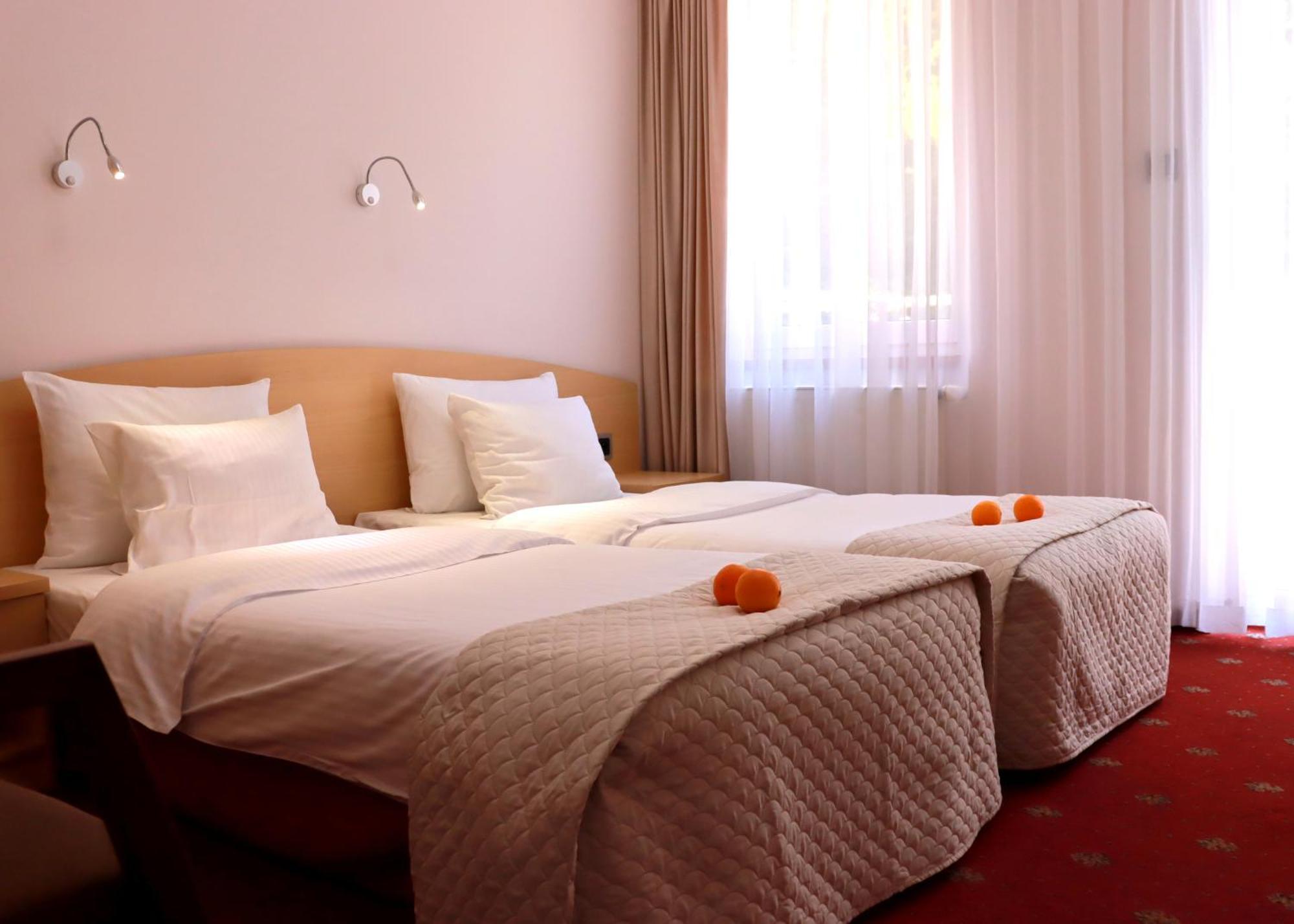 Hotel Nad Mroga 콜루스즈키 외부 사진